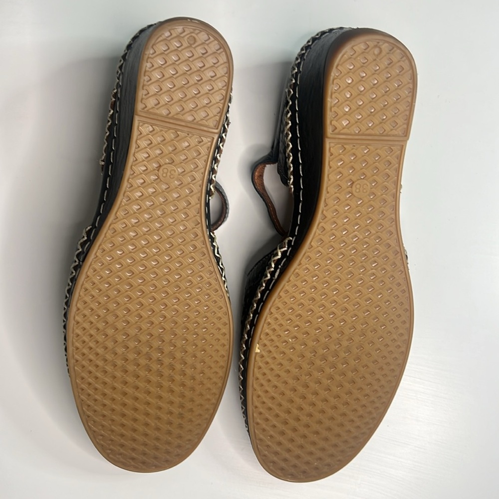 Spring Step Shoes Women's Size 7.5 Black Airy Roxela T-Strap Embroidery Sandals - Picture 11 of 12